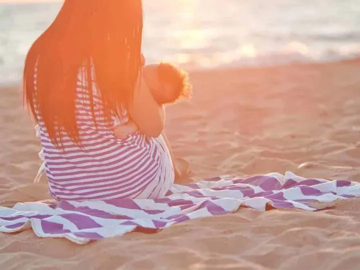 breastfeeding during pregnancy