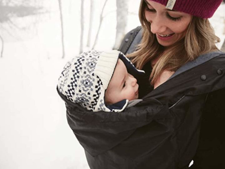 how to keep your baby warm while babywearing