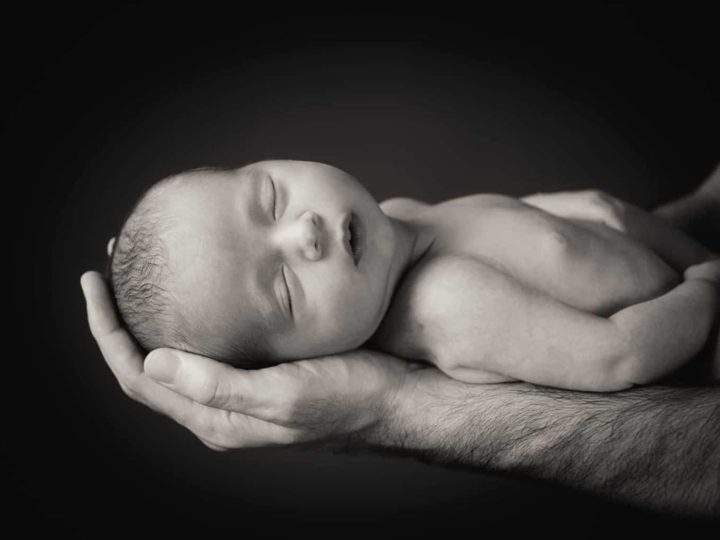 preparing for a baby's photo session